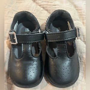 Black little girl Stride Rite